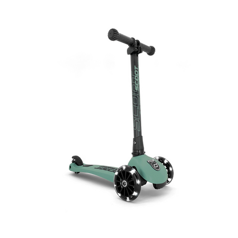 Highwaykick 3 LED Scooter - Forest