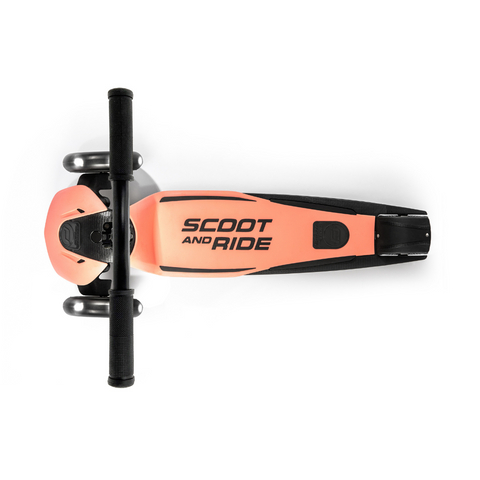 Highwaykick 5 LED Scooter - Peach